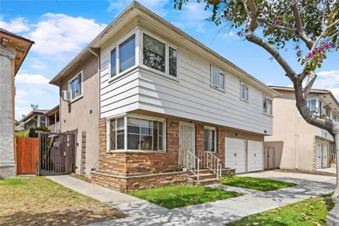 1825 E 3rd Street #4