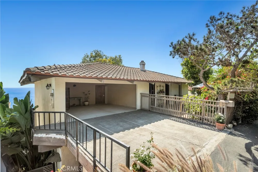 31381 Monterey Street Laguna Beach, CA 92651