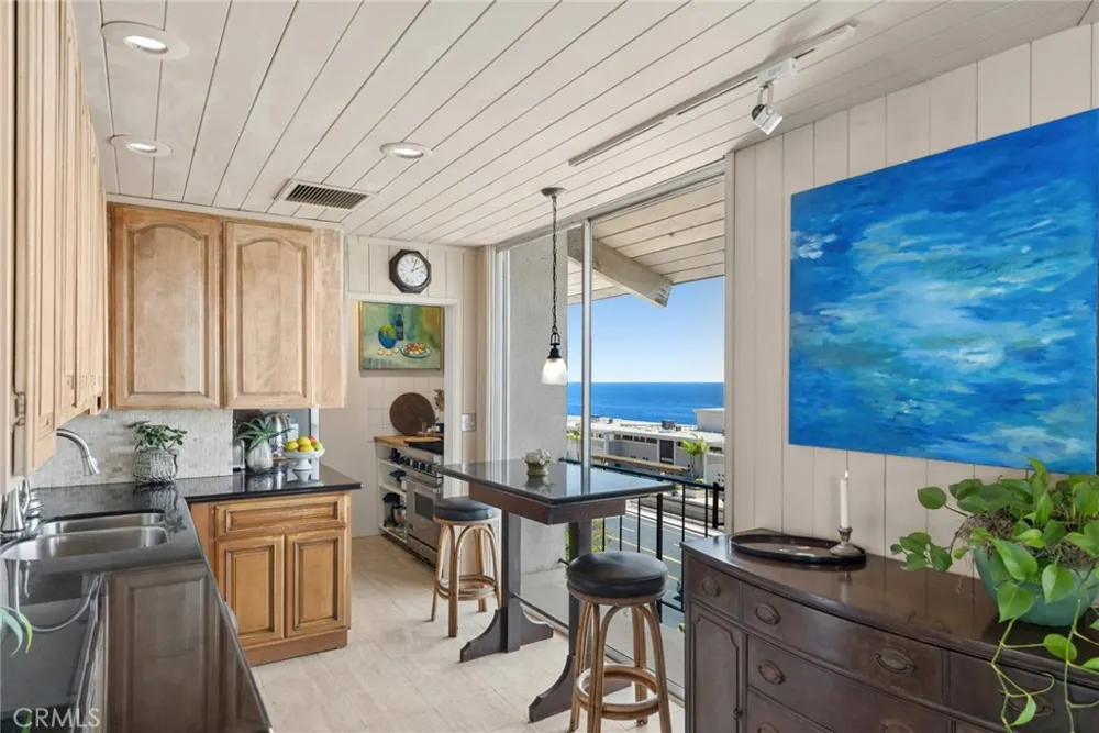 31381 Monterey Street Laguna Beach, CA 92651