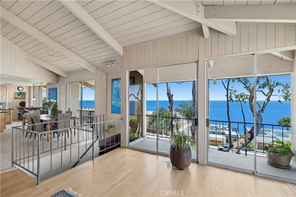 31381 Monterey Street Laguna Beach, CA 92651