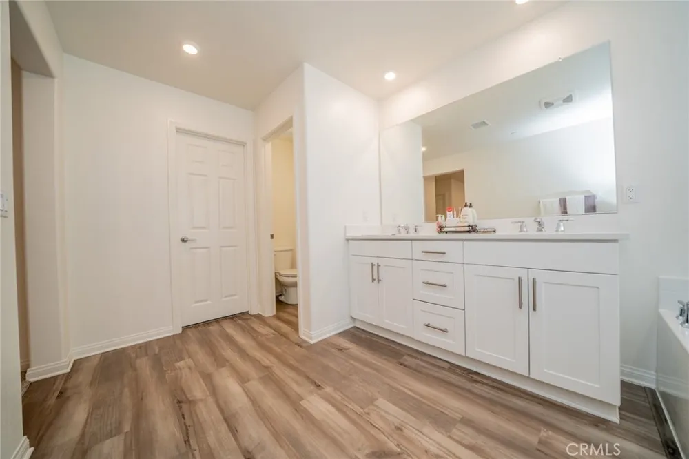 214 Bonita Lane Rialto, CA 92376