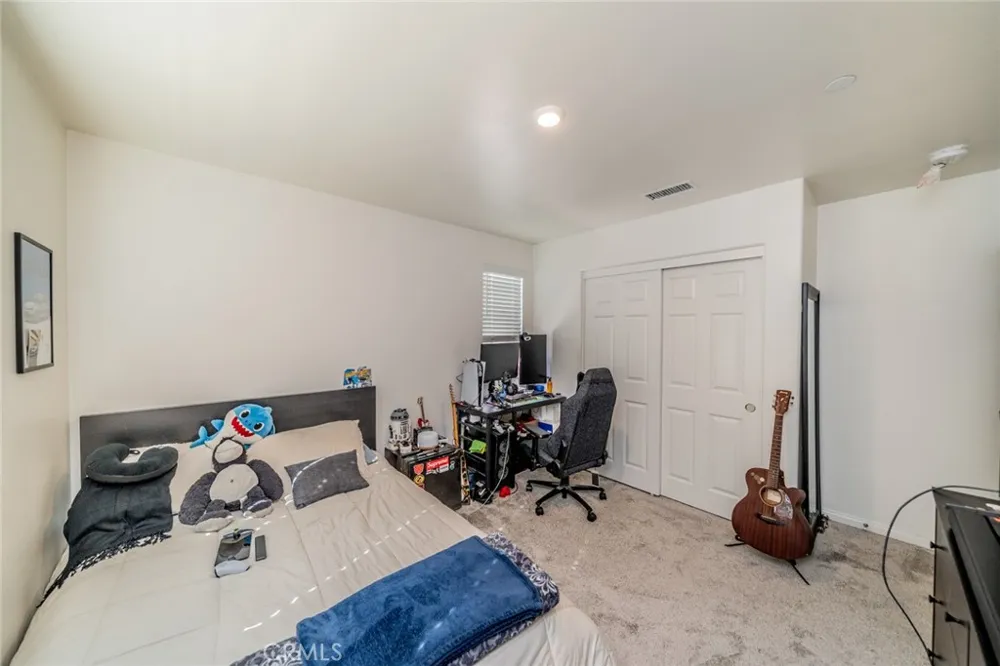 214 Bonita Lane Rialto, CA 92376