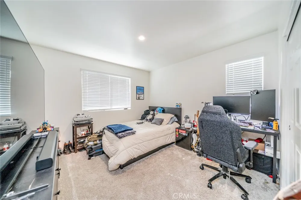 214 Bonita Lane Rialto, CA 92376