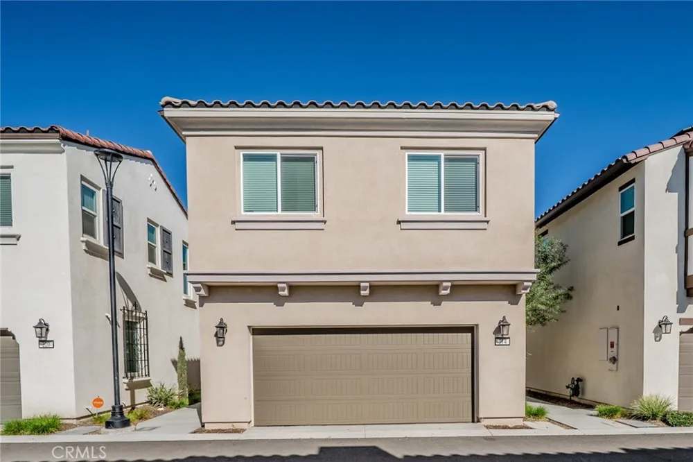 214 Bonita Lane Rialto, CA 92376