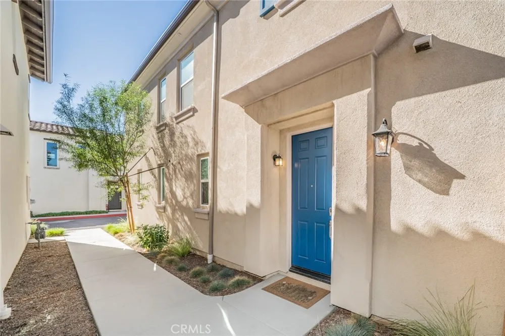 214 Bonita Lane Rialto, CA 92376