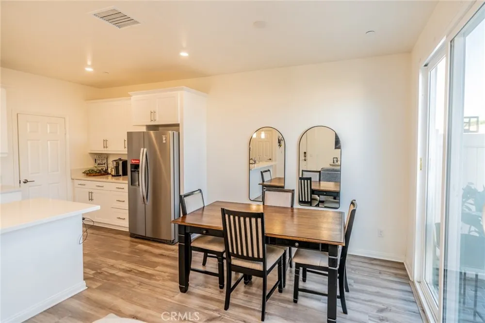 214 Bonita Lane Rialto, CA 92376