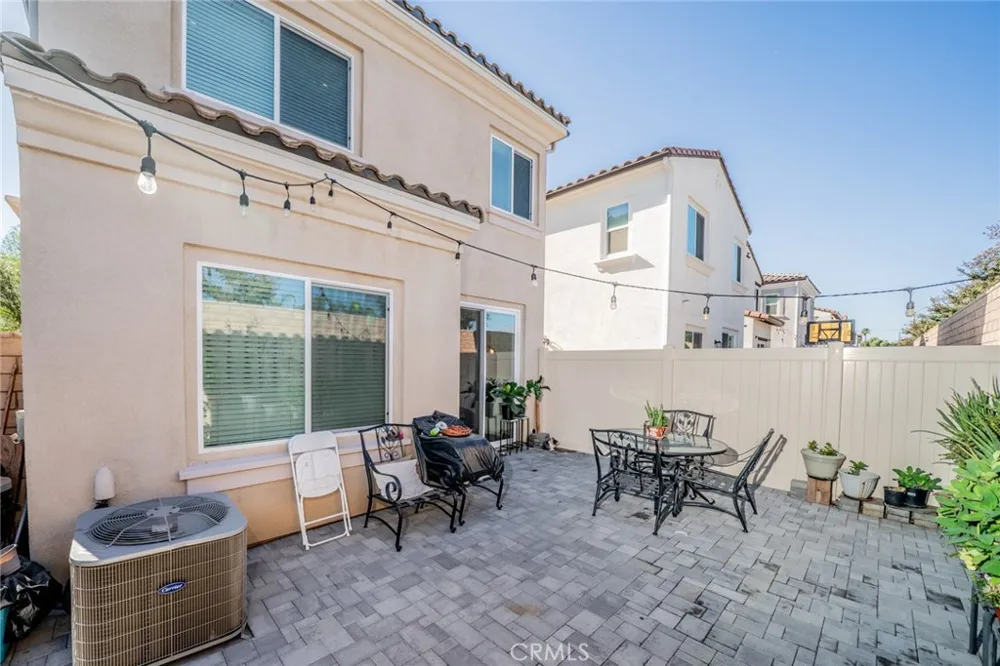 214 Bonita Lane Rialto, CA 92376