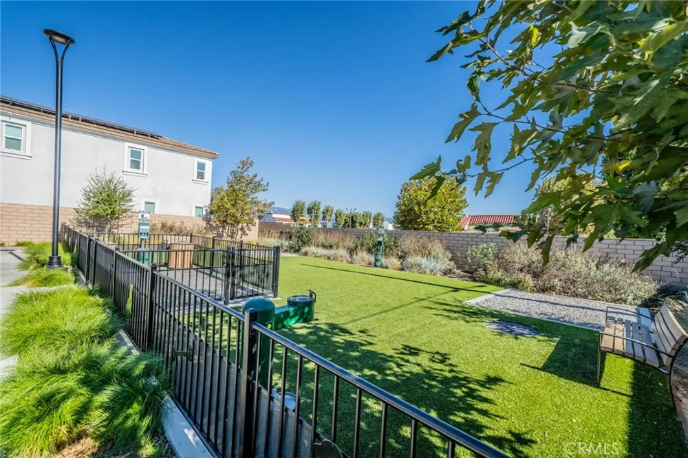 214 Bonita Lane Rialto, CA 92376