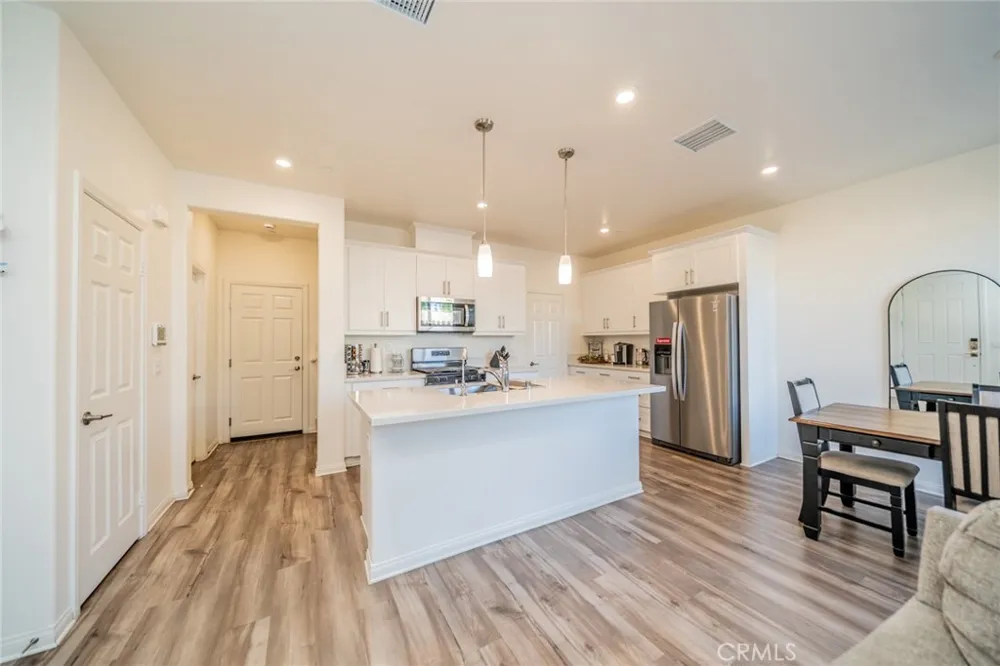 214 Bonita Lane Rialto, CA 92376