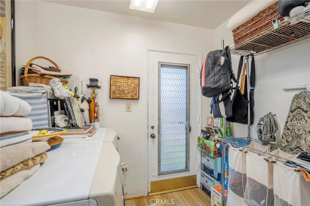 114 5th Seal Beach, CA 90740