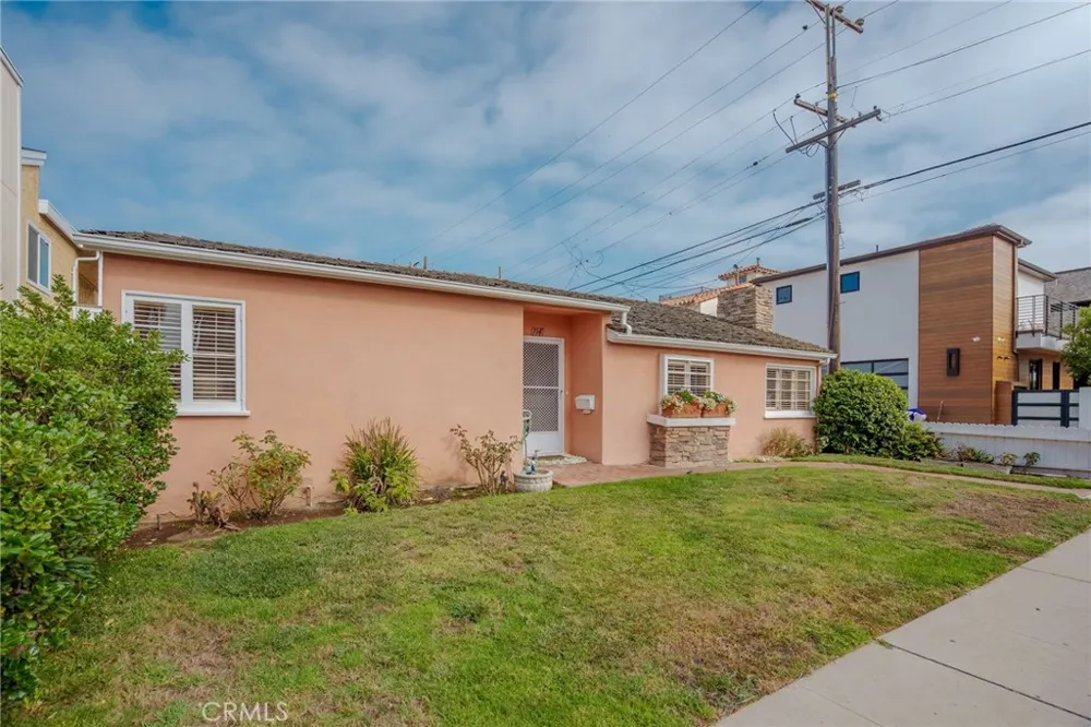 114 5th Seal Beach, CA 90740