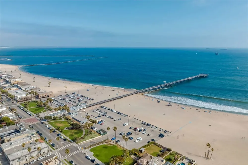 114 5th Seal Beach, CA 90740