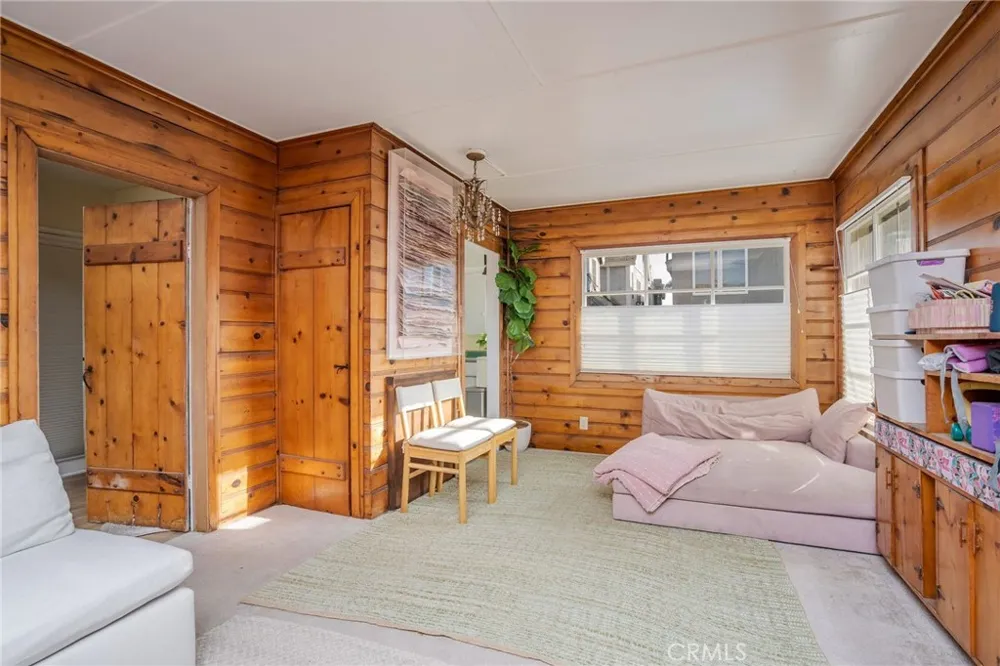 114 5th Seal Beach, CA 90740