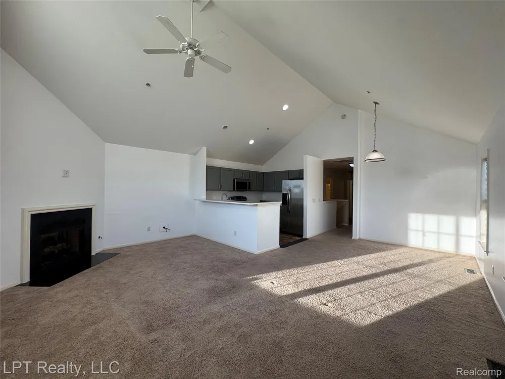 623 Worthington Drive Lansing City, MI 48906