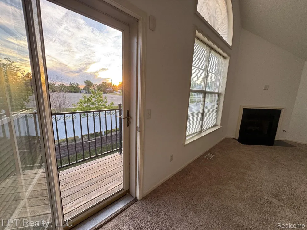 623 Worthington Drive Lansing City, MI 48906