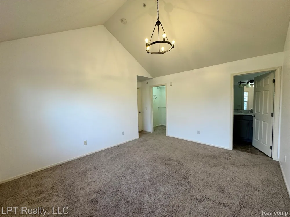 623 Worthington Drive Lansing City, MI 48906
