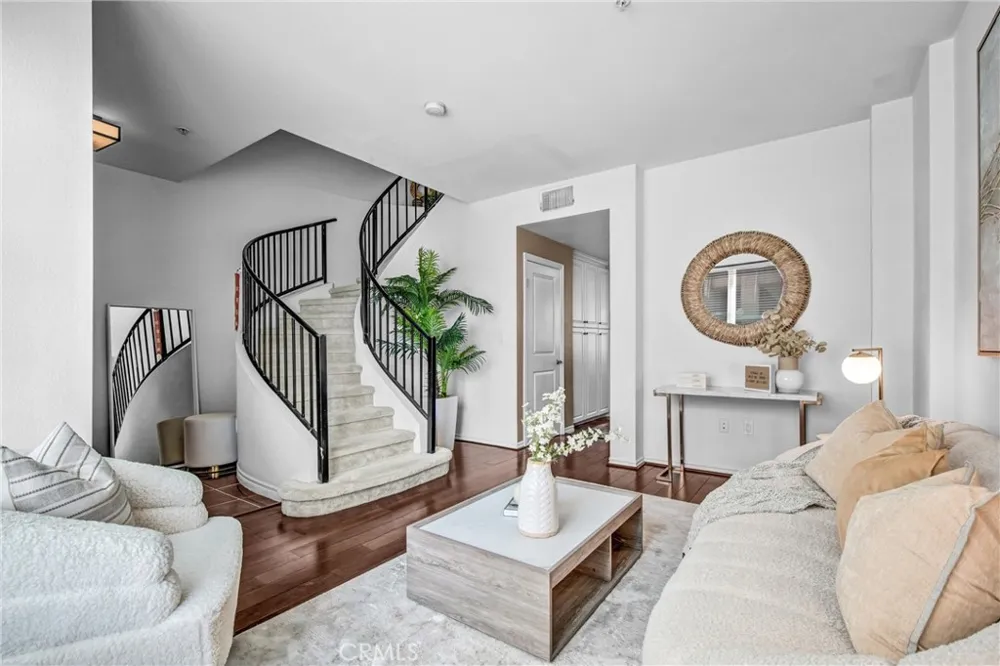 88 E Bay State #3A Alhambra, CA 91801
