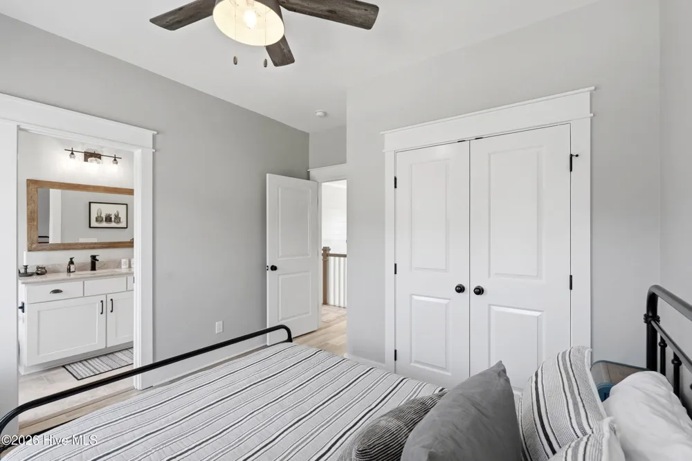 331 Spicer Lake Drive Holly Ridge, NC 28445