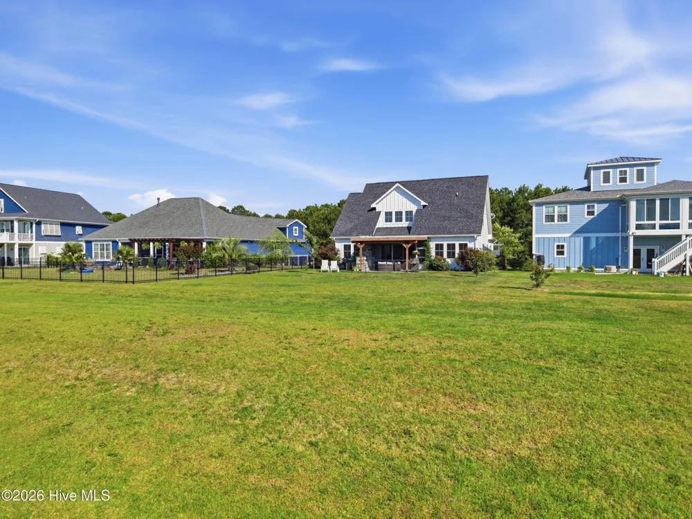 331 Spicer Lake Drive Holly Ridge, NC 28445