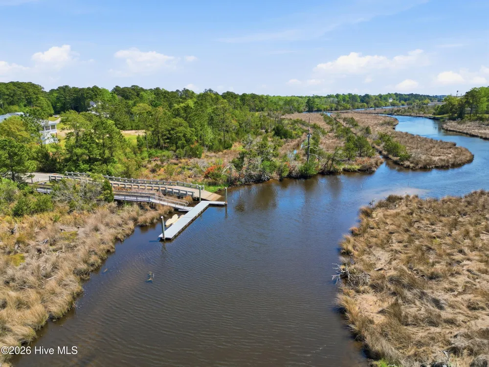 331 Spicer Lake Drive Holly Ridge, NC 28445