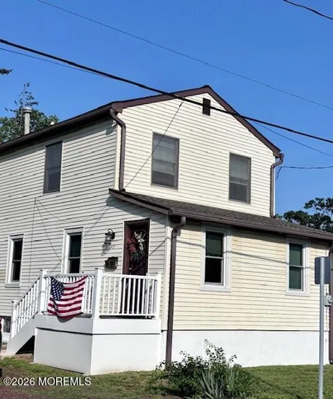 401 Walnut Street