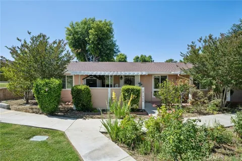 19153 Avenue Of The Oaks #A