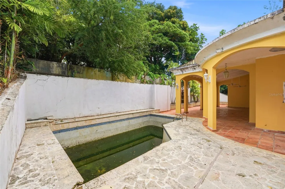 2 CALLE J Guaynabo, PR 00966