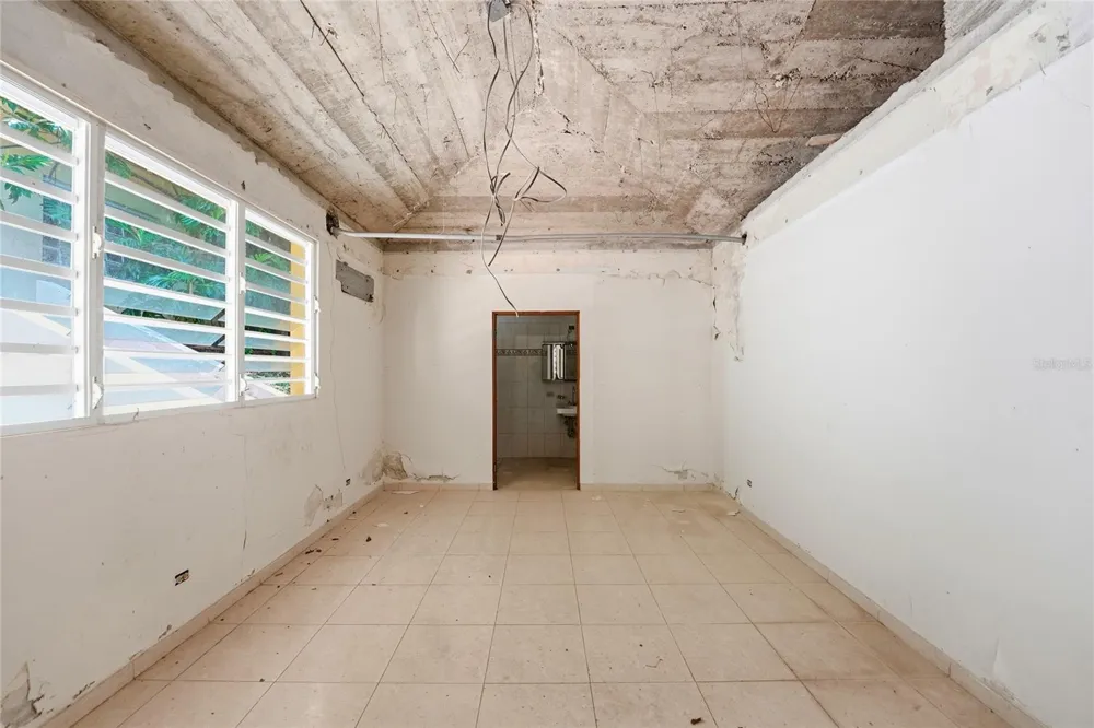 2 CALLE J Guaynabo, PR 00966