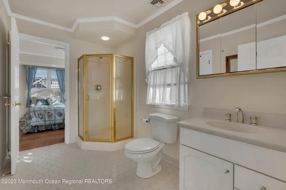 5 New York Boulevard Sea Girt, NJ 08750