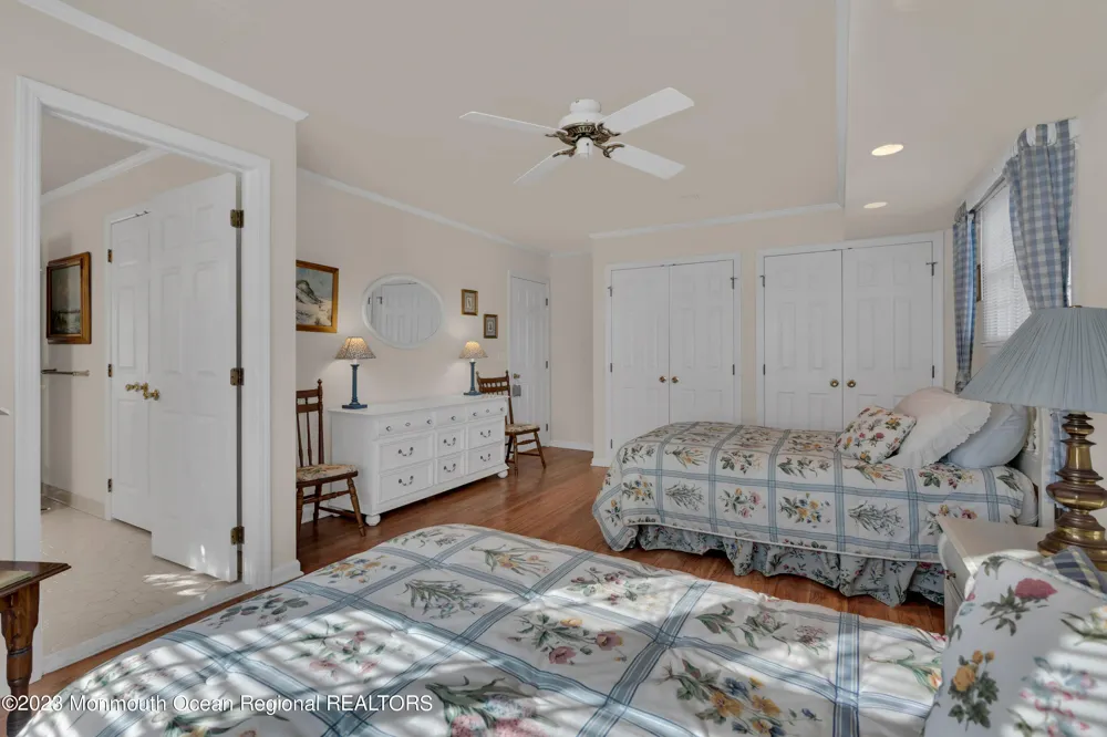 5 New York Boulevard Sea Girt, NJ 08750