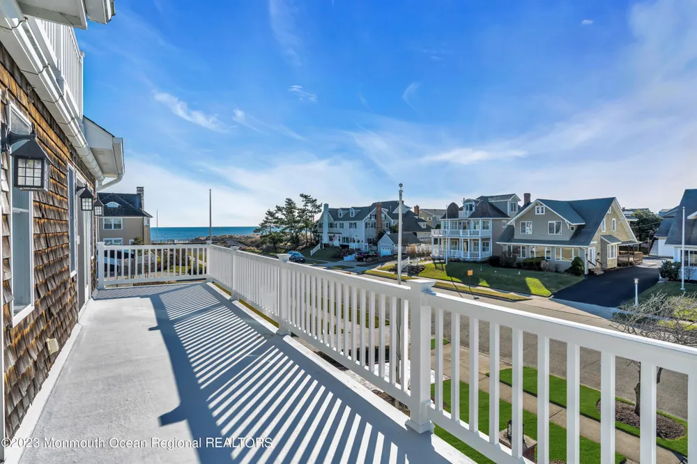 5 New York Boulevard Sea Girt, NJ 08750