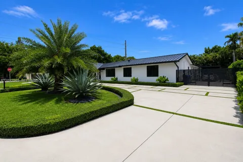 8700 SW 175th St