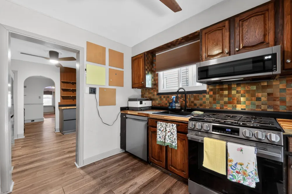 3840 DENNISON AVENUE Drexel Hill, PA 19026