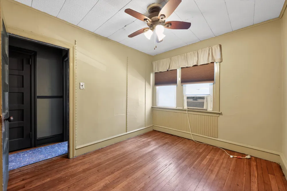3840 DENNISON AVENUE Drexel Hill, PA 19026