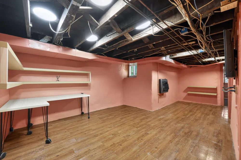 3840 DENNISON AVENUE Drexel Hill, PA 19026