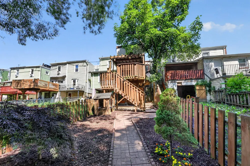 3840 DENNISON AVENUE Drexel Hill, PA 19026