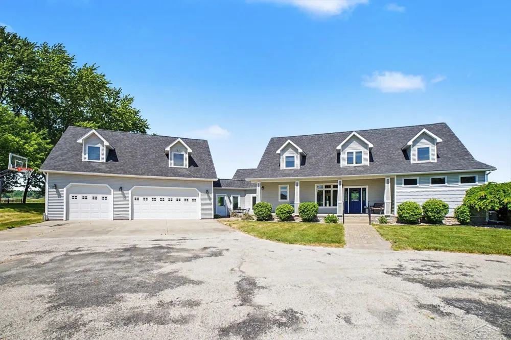 5814 M-30 ROAD Tobacco Township, MI 48612