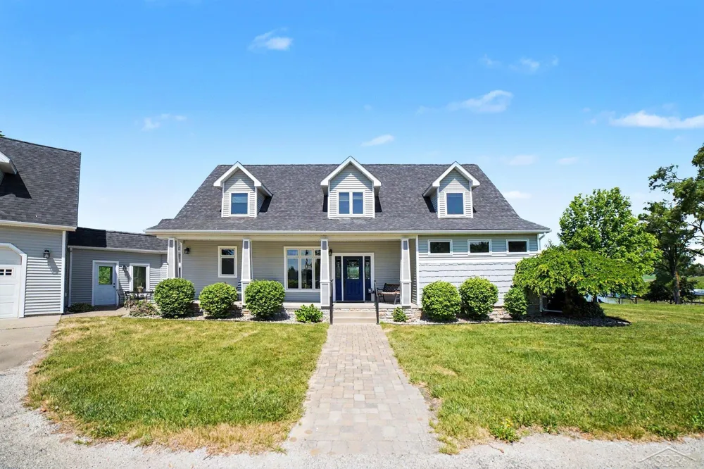 5814 M-30 ROAD Tobacco Township, MI 48612