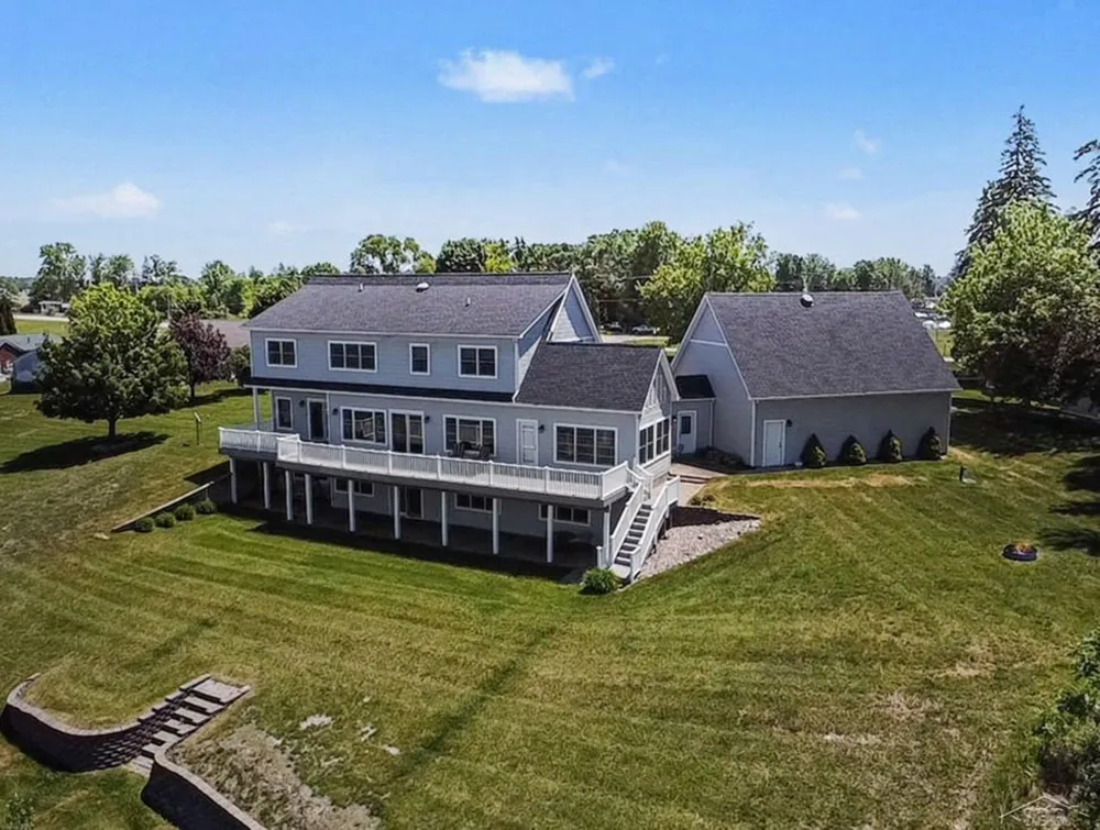 5814 M-30 ROAD Tobacco Township, MI 48612