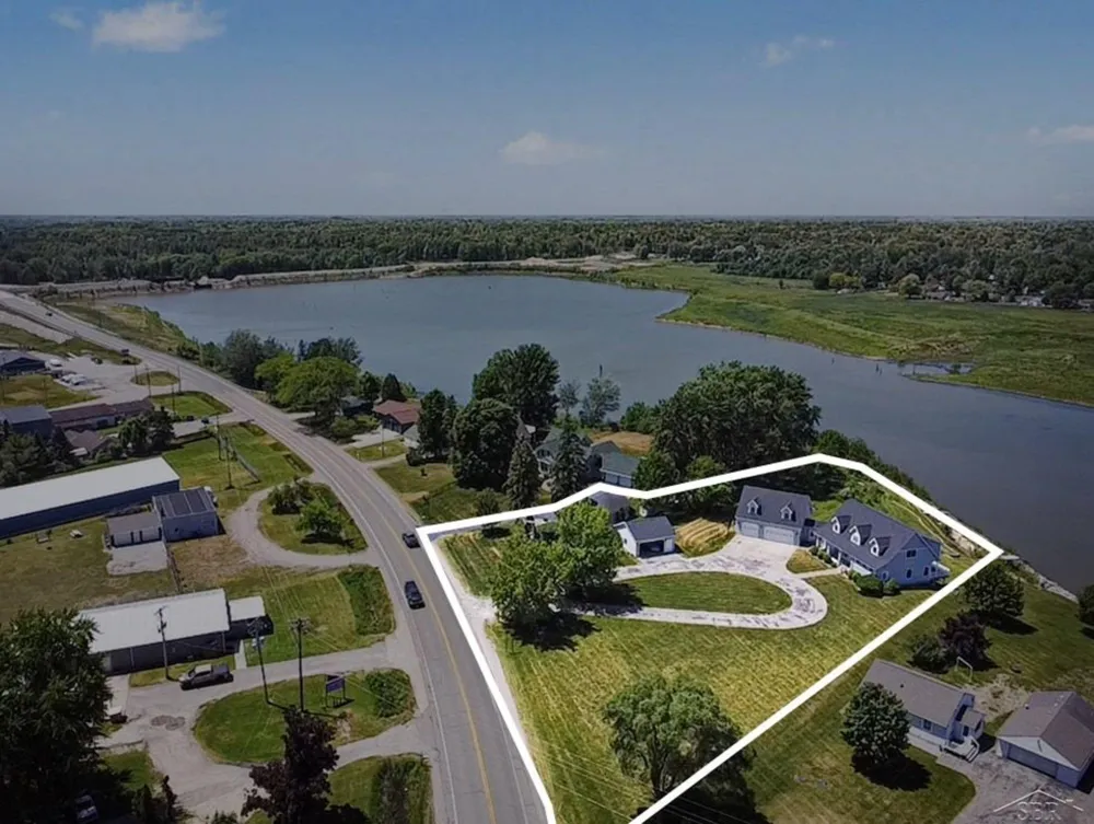 5814 M-30 ROAD Tobacco Township, MI 48612