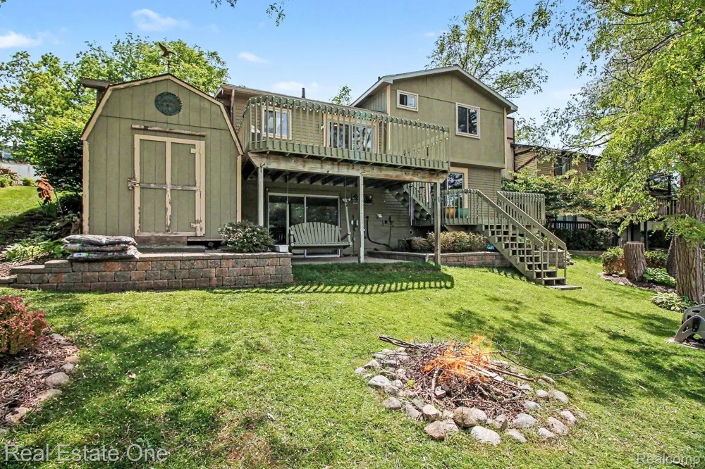 520 W Huron Street Milford Village, MI 48381