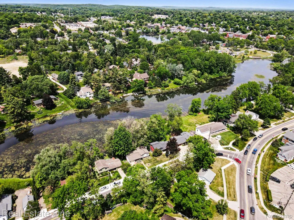 520 W Huron Street Milford Village, MI 48381