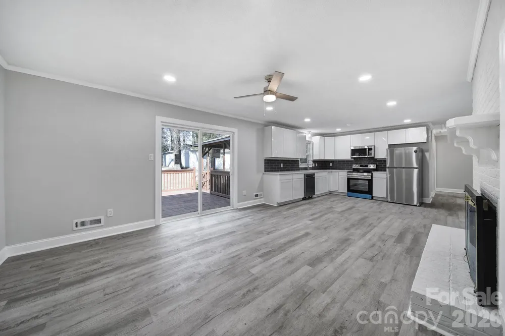 519 Amon Lane Pineville, NC 28134
