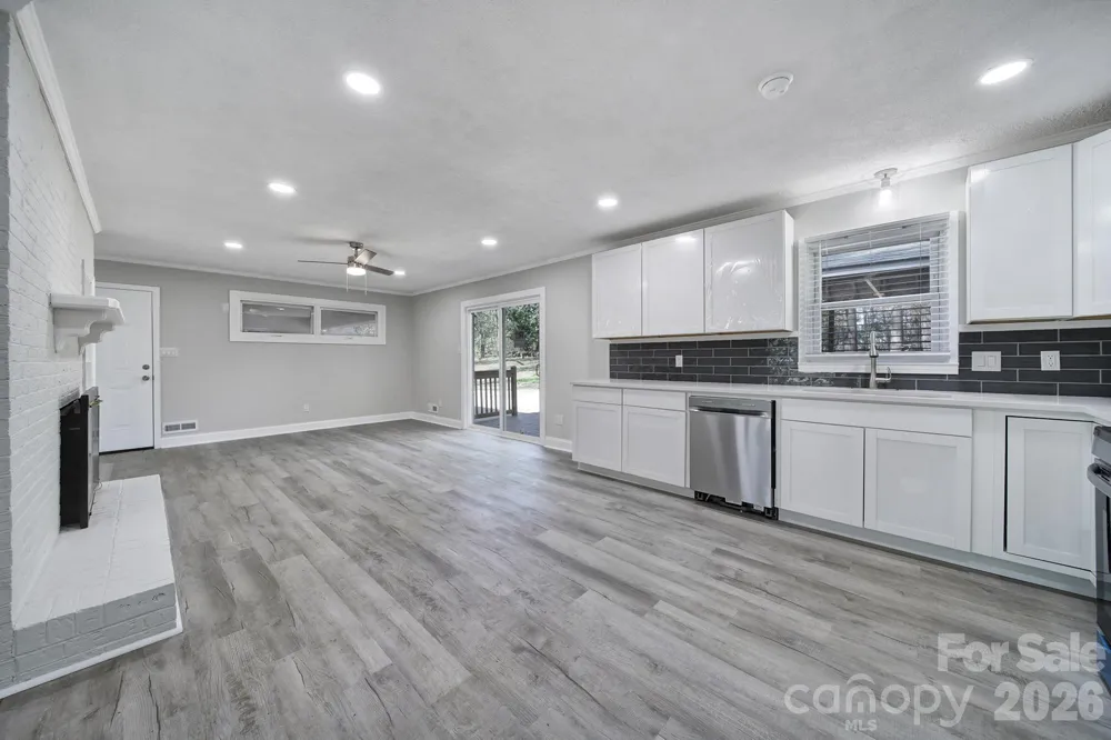 519 Amon Lane Pineville, NC 28134