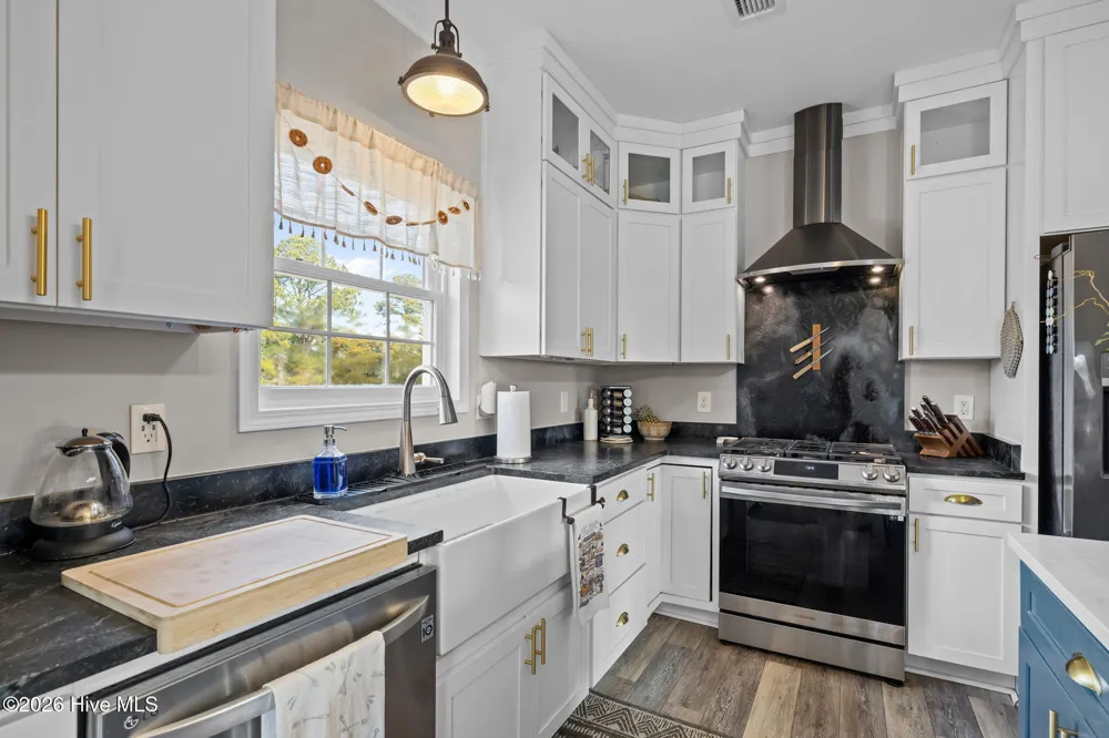 139 Bayshore Street Sea Level, NC 28577