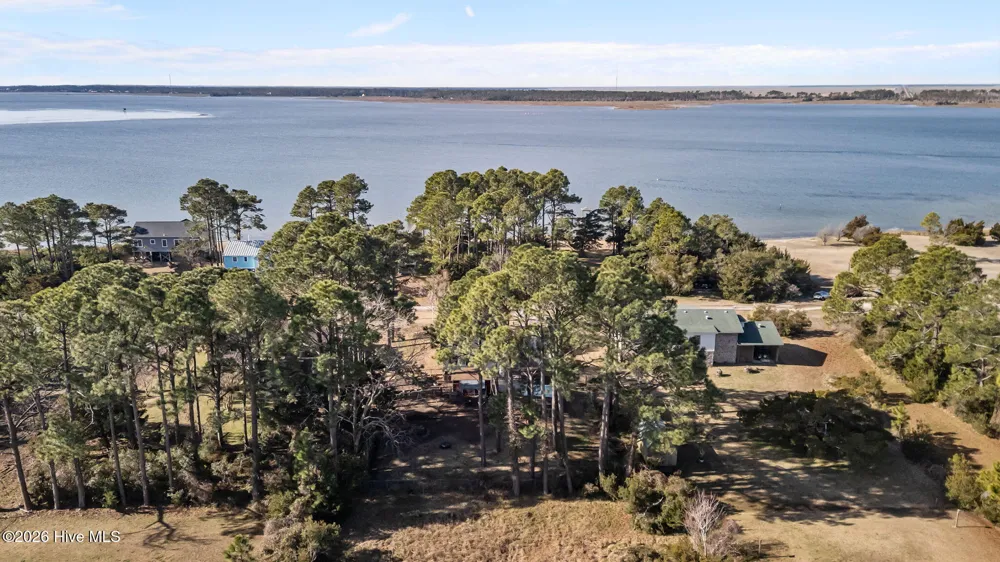 139 Bayshore Street Sea Level, NC 28577