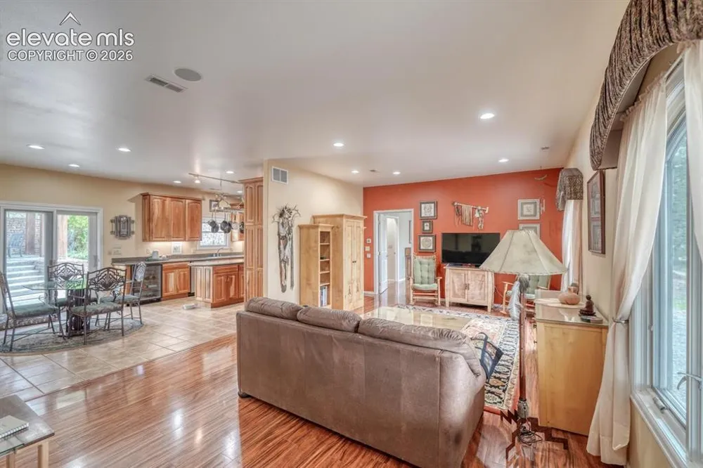 796 Knickerbocker Road Silver Cliff, CO 81252
