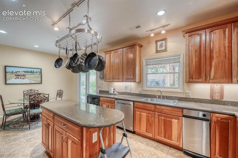 796 Knickerbocker Road Silver Cliff, CO 81252