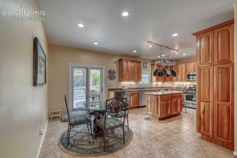 796 Knickerbocker Road Silver Cliff, CO 81252