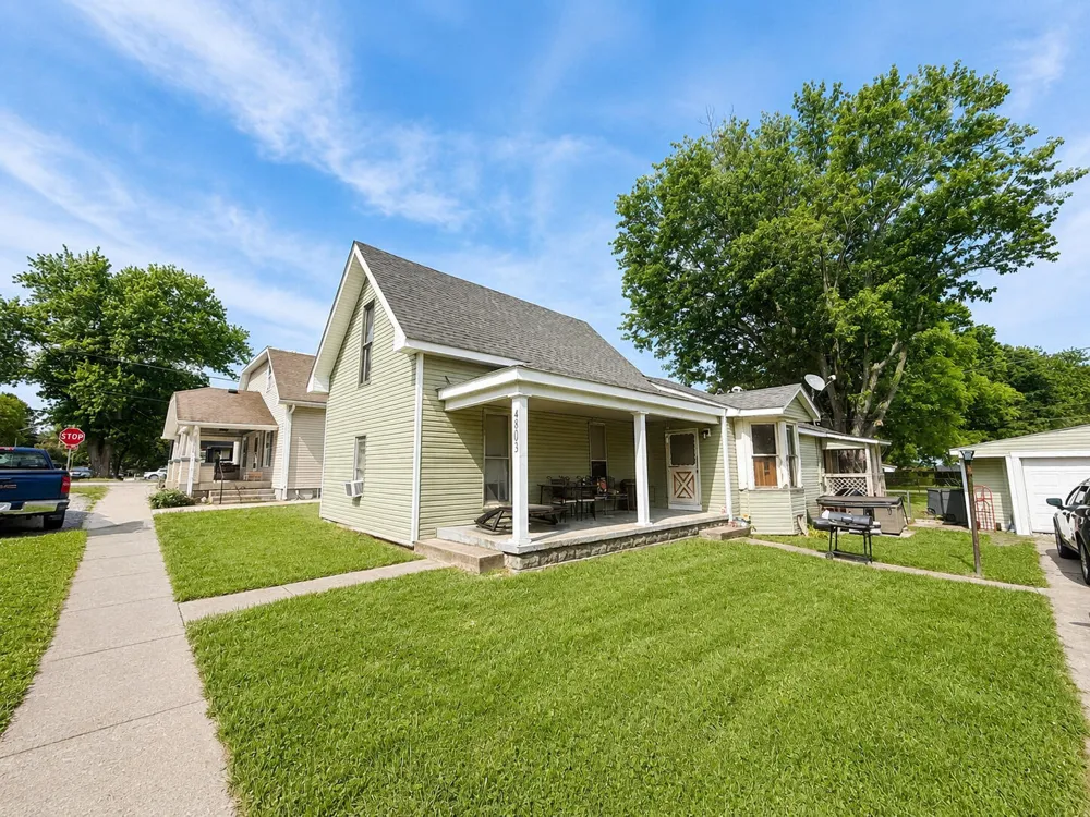 4803 Ohio Street Clayton, IN 46118